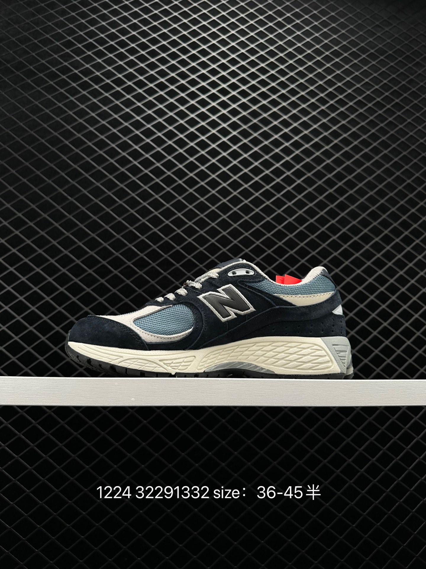 New Balance  ML2002RBA